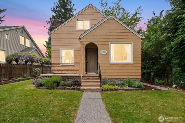 3842 S D Street, Tacoma, WA 98418