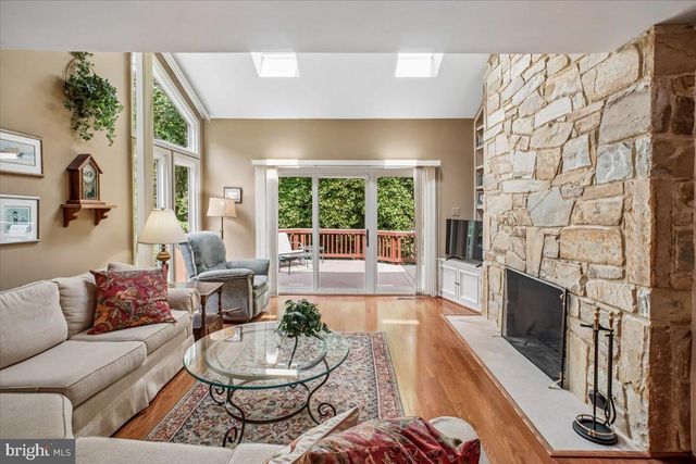 7606 RUSTLE RIDGE CT, Fairfax Station, VA 22039