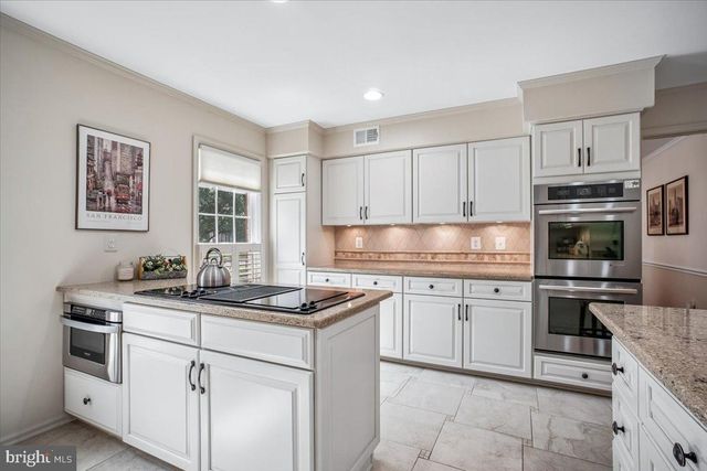 7606 RUSTLE RIDGE CT, Fairfax Station, VA 22039