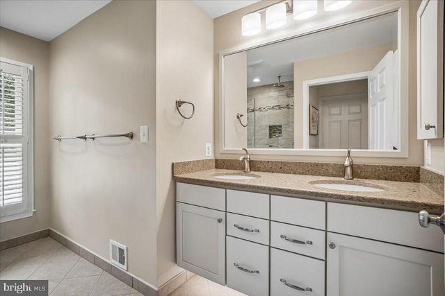 7606 RUSTLE RIDGE CT, Fairfax Station, VA 22039