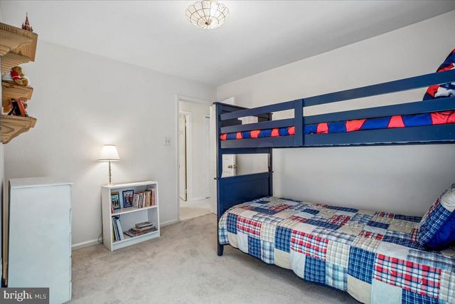 7606 RUSTLE RIDGE CT, Fairfax Station, VA 22039
