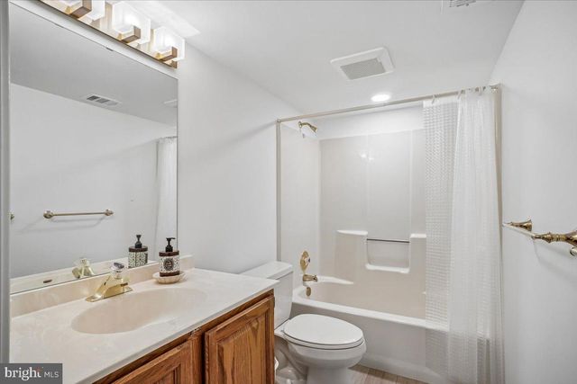 7606 RUSTLE RIDGE CT, Fairfax Station, VA 22039