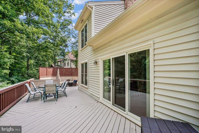 7606 RUSTLE RIDGE CT, Fairfax Station, VA 22039