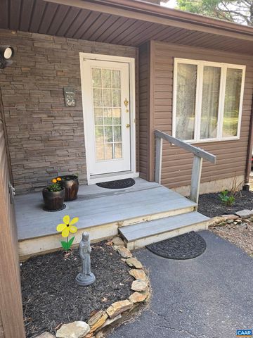 798 JEFFERSON DR, Palmyra, VA 22963