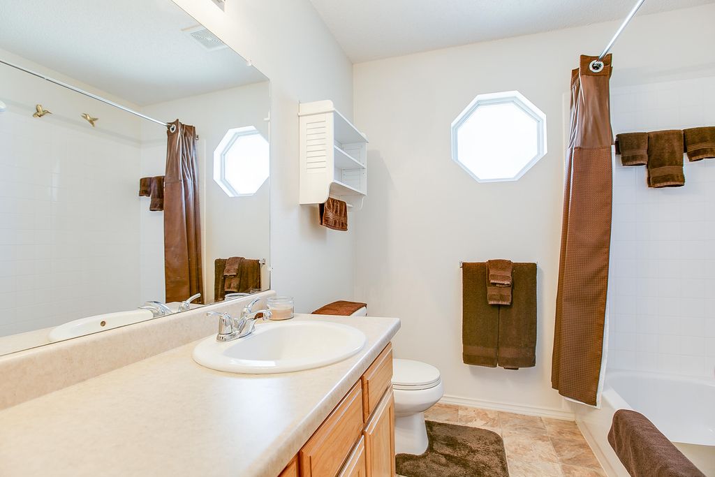 Image 15 of property listing at 1207 Wallace Lane, San Angelo, TX 76905
