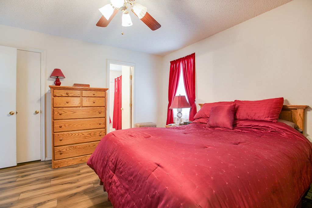 Image 17 of property listing at 1207 Wallace Lane, San Angelo, TX 76905