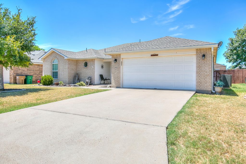 Image 26 of property listing at 1207 Wallace Lane, San Angelo, TX 76905
