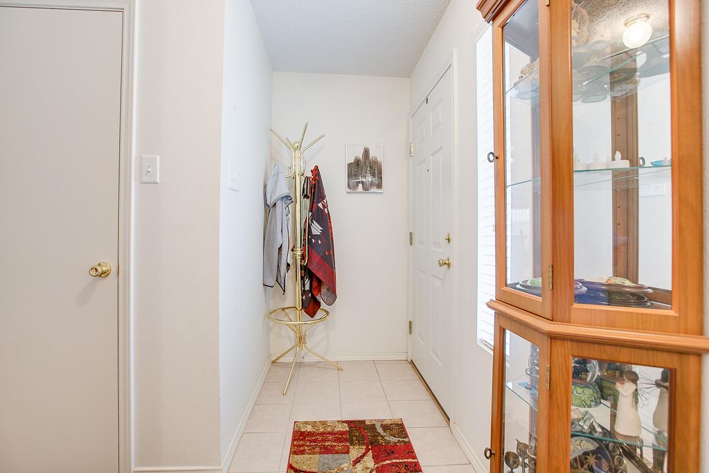 Image 7 of property listing at 1207 Wallace Lane, San Angelo, TX 76905