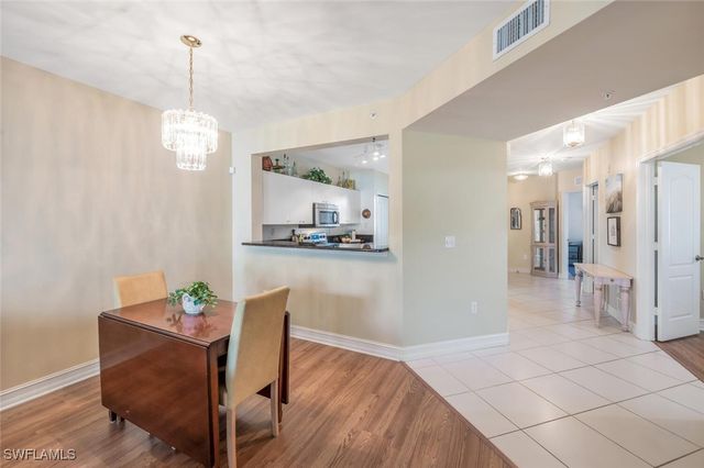 7842 Regal Heron CIR 201, Naples, FL 34104