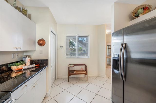 7842 Regal Heron CIR 201, Naples, FL 34104