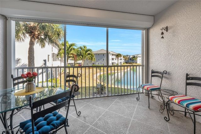 7842 Regal Heron CIR 201, Naples, FL 34104