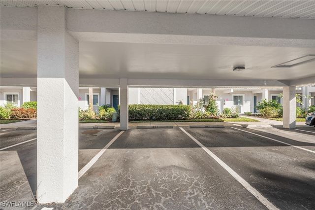 7842 Regal Heron CIR 201, Naples, FL 34104