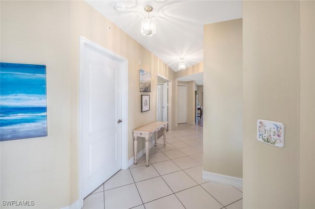 7842 Regal Heron CIR 201, Naples, FL 34104