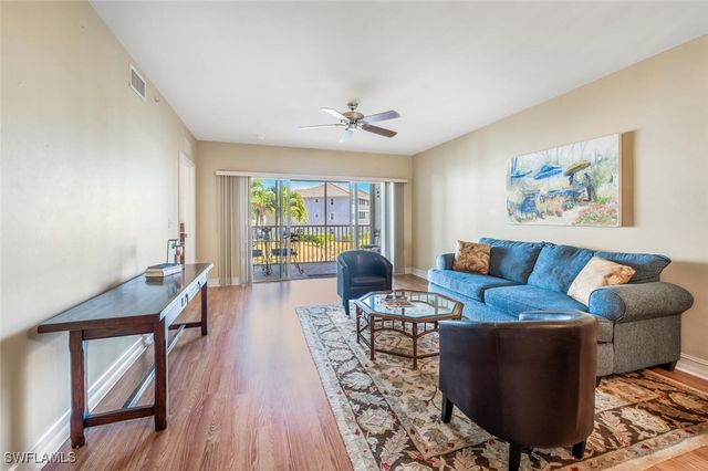 7842 Regal Heron CIR 201, Naples, FL 34104