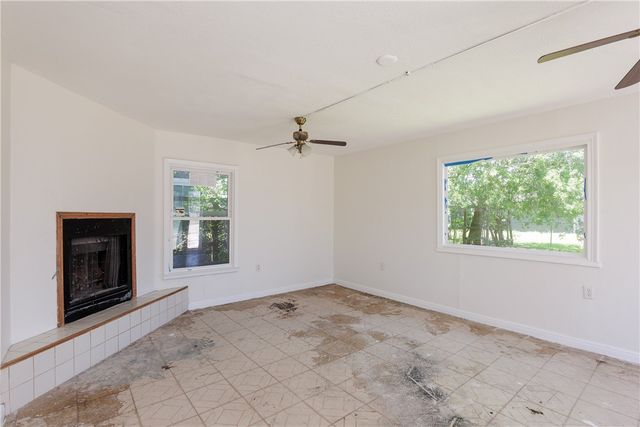 5938 Lucille Dr, Corpus Christi, TX 78412