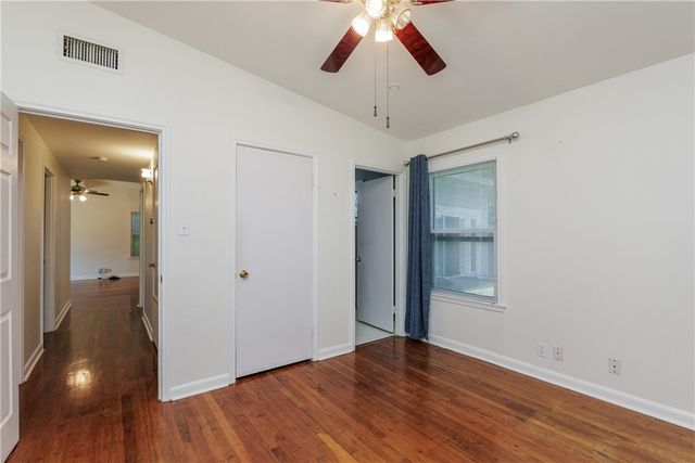 5938 Lucille Dr, Corpus Christi, TX 78412