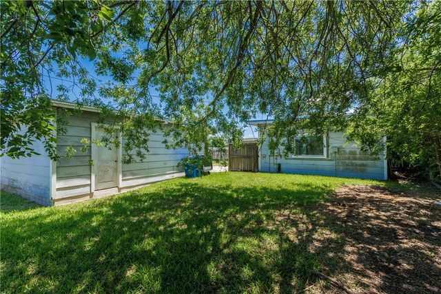 5938 Lucille Dr, Corpus Christi, TX 78412