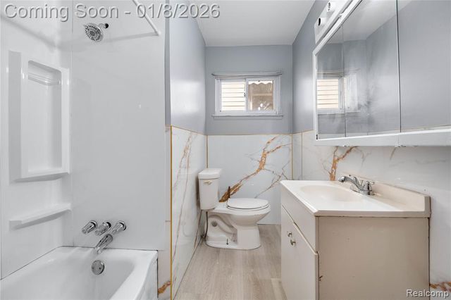 17809 Mcdougall Street, Detroit, MI 48212