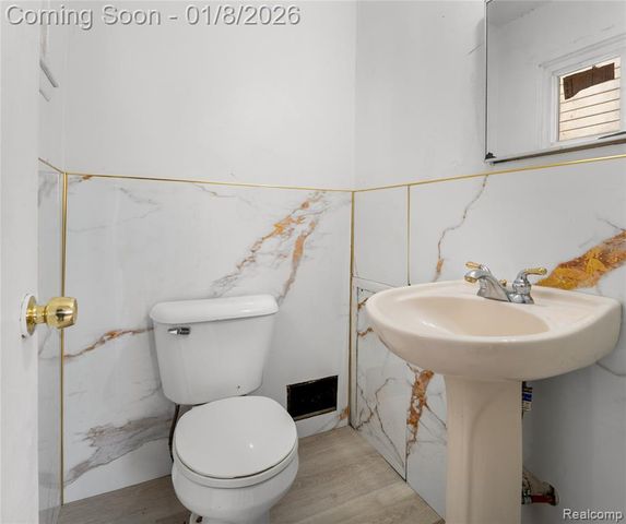 17809 Mcdougall Street, Detroit, MI 48212