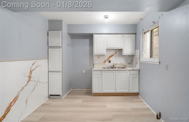 17809 Mcdougall Street, Detroit, MI 48212