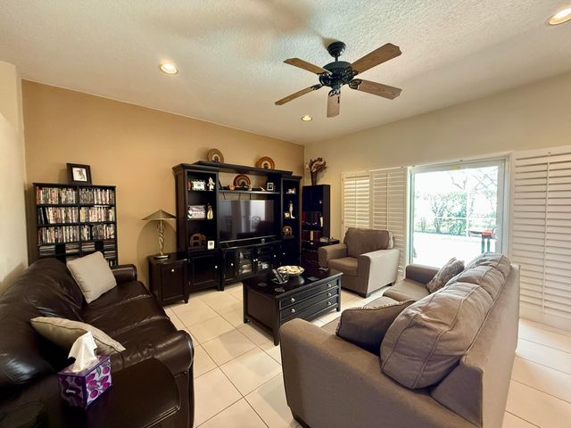 8611 Gold Cay, West Palm Beach, FL 33411