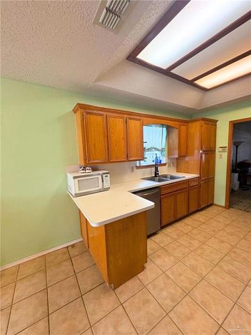 1614 Grovewood Road, Mission, TX 78573