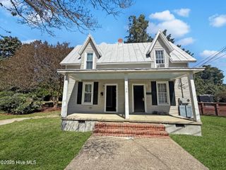 129 E Albemarle Street A, Edenton, NC 27932