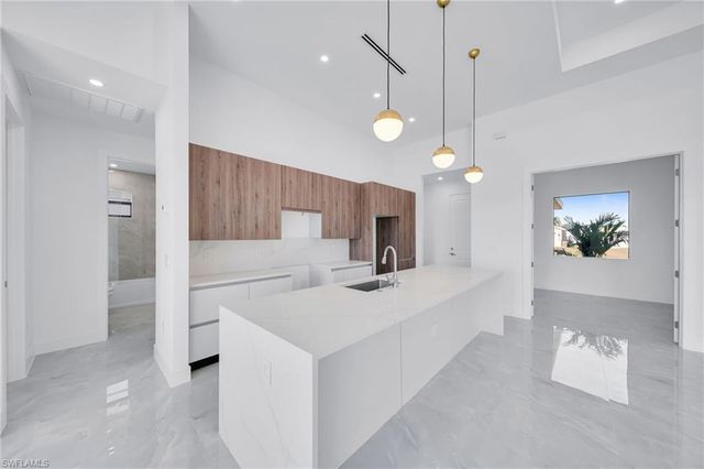 2234 NW 6th TER, Cape Coral, FL 33993