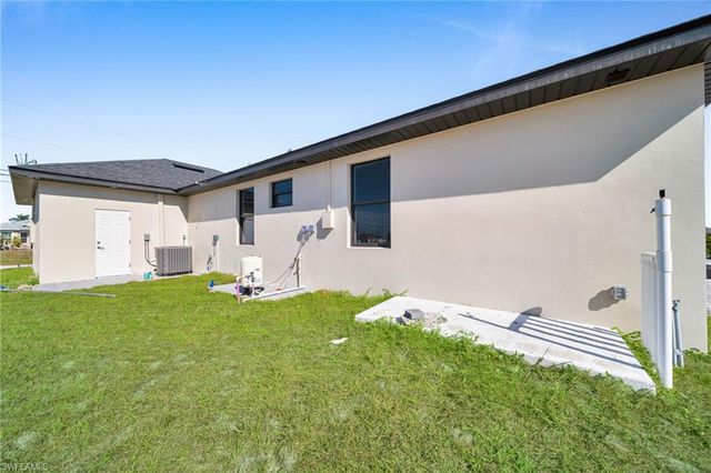 2234 NW 6th TER, Cape Coral, FL 33993