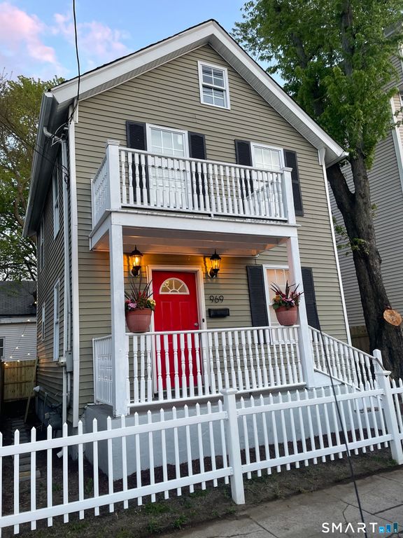 969 Maplewood Avenue, Bridgeport, CT 06605