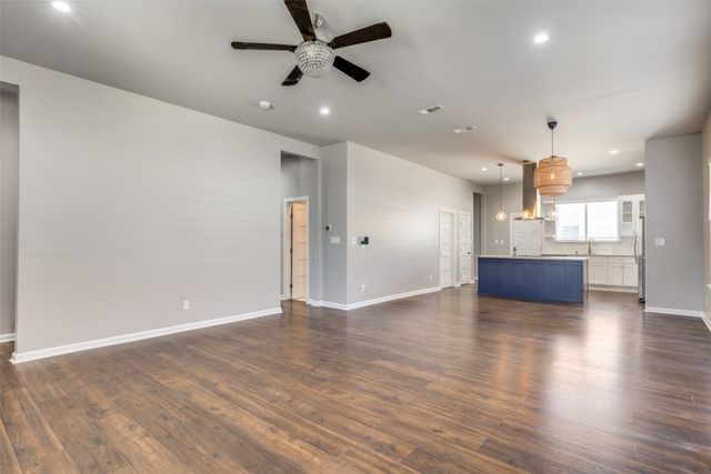 619 Buckalew Street, Dallas, TX 75208