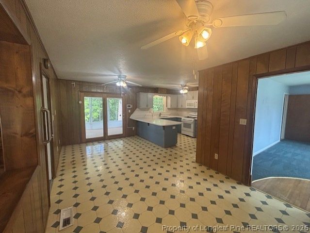 6470 Freeport Road, Fayetteville, NC 28303