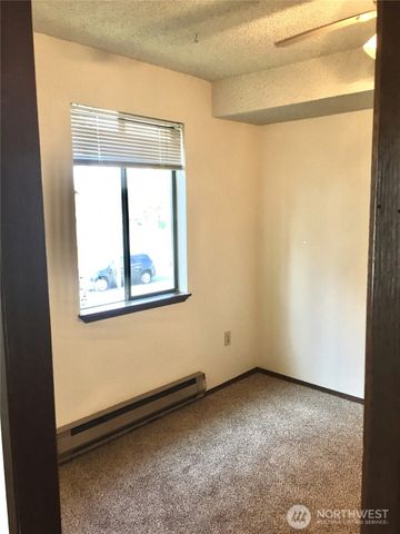 328 Burnett Avenue N, Renton, WA 98057