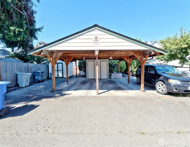 328 Burnett Avenue N, Renton, WA 98057