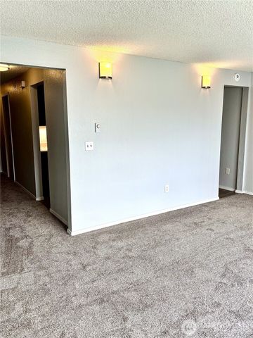 328 Burnett Avenue N, Renton, WA 98057