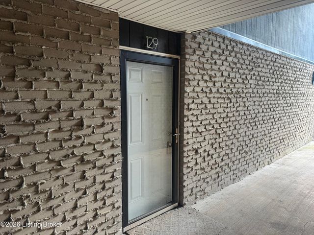 3504 Lodge Ln APT 129, Louisville, KY 40218