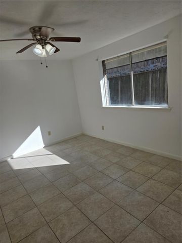 15906 Willbriar Lane, Houston, TX 77489