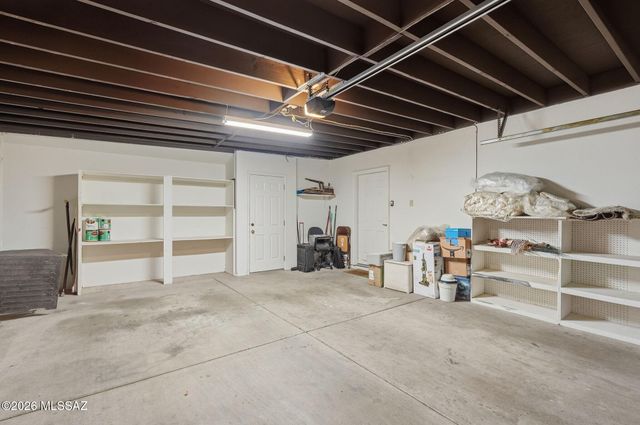 967 W Lyman Lane, Tucson, AZ 85704