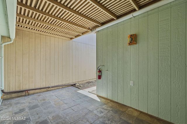967 W Lyman Lane, Tucson, AZ 85704