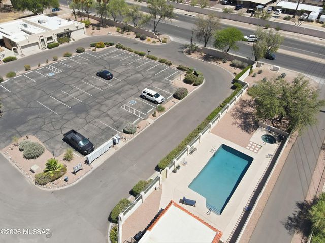967 W Lyman Lane, Tucson, AZ 85704
