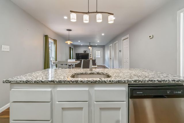 103 W Limestone Street, Somerset, KY 42501