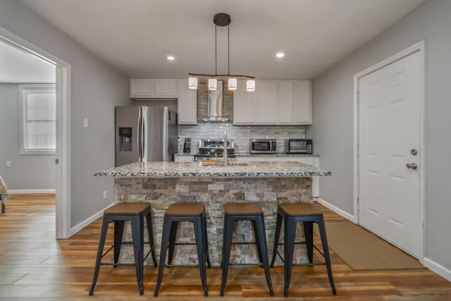 103 W Limestone Street, Somerset, KY 42501