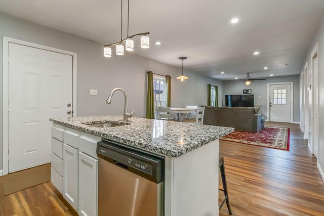 103 W Limestone Street, Somerset, KY 42501