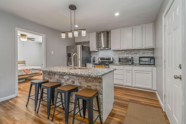 103 W Limestone Street, Somerset, KY 42501