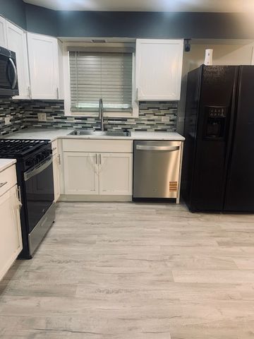 22904 Valley Drive, Richton Park, IL 60471