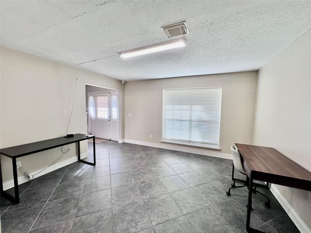 7762 Pine Center Drive, Houston, TX 77095