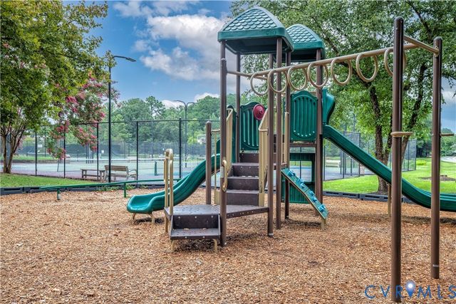 102 Redbird Dr, Chester, VA 23836