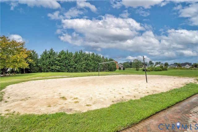 102 Redbird Dr, Chester, VA 23836