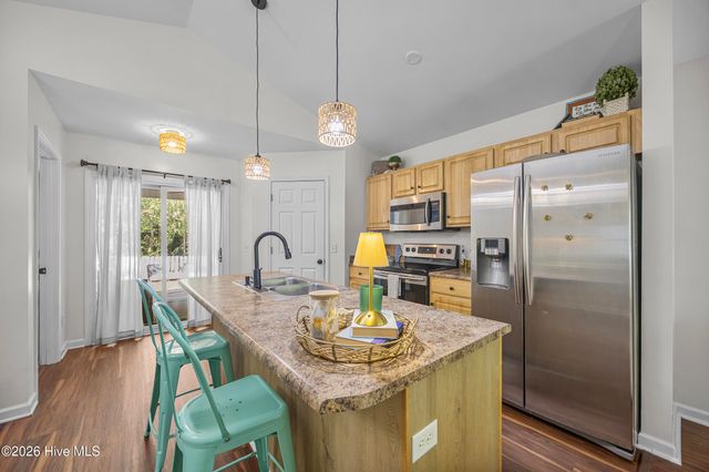2731 Country Club Drive, Hampstead, NC 28443