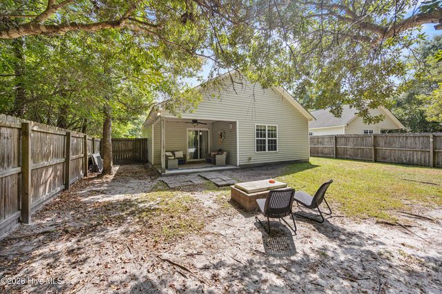 2731 Country Club Drive, Hampstead, NC 28443